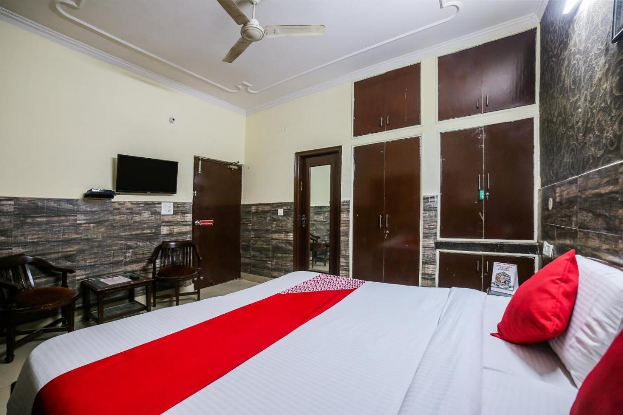 Oyo Downtown Inn Near Leisure Valley Park Gurgaon Zewnętrze zdjęcie