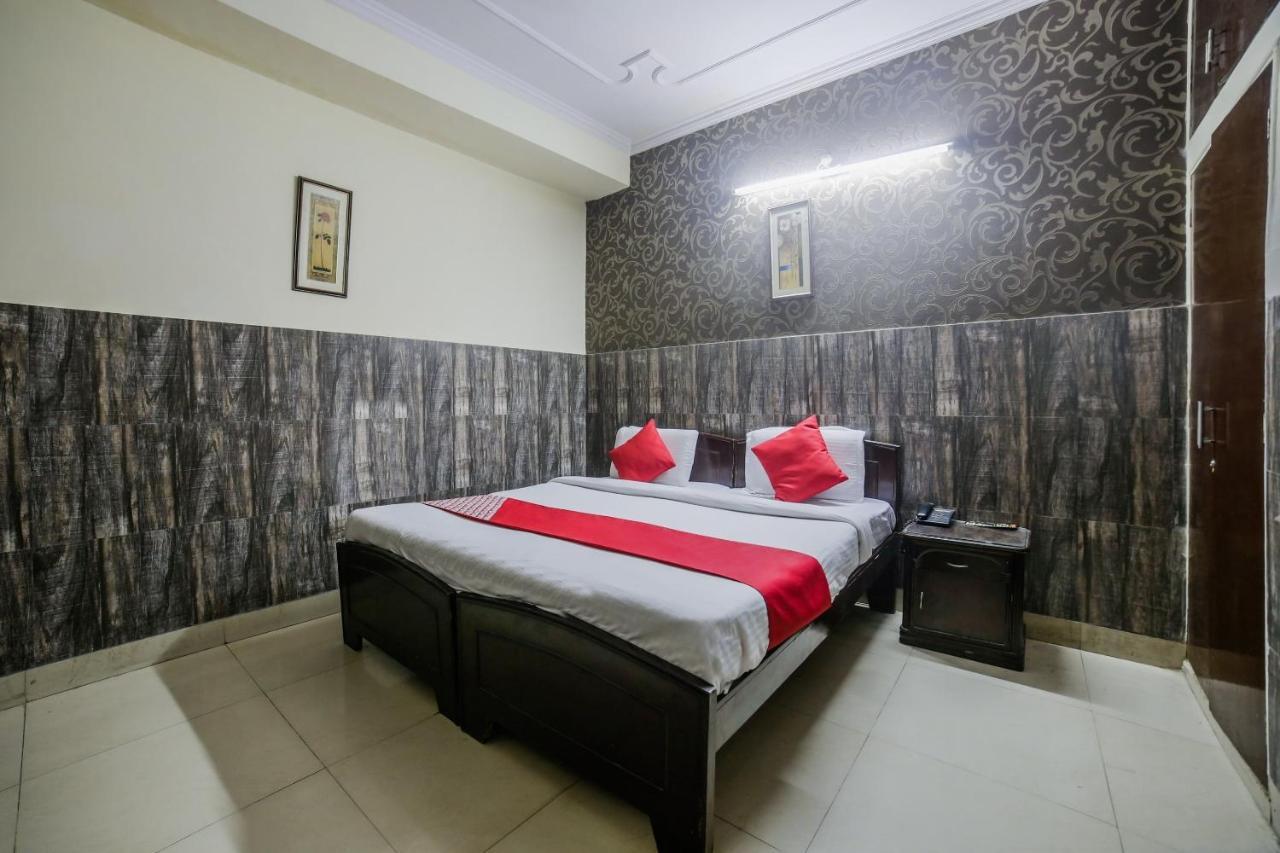 Oyo Downtown Inn Near Leisure Valley Park Gurgaon Zewnętrze zdjęcie