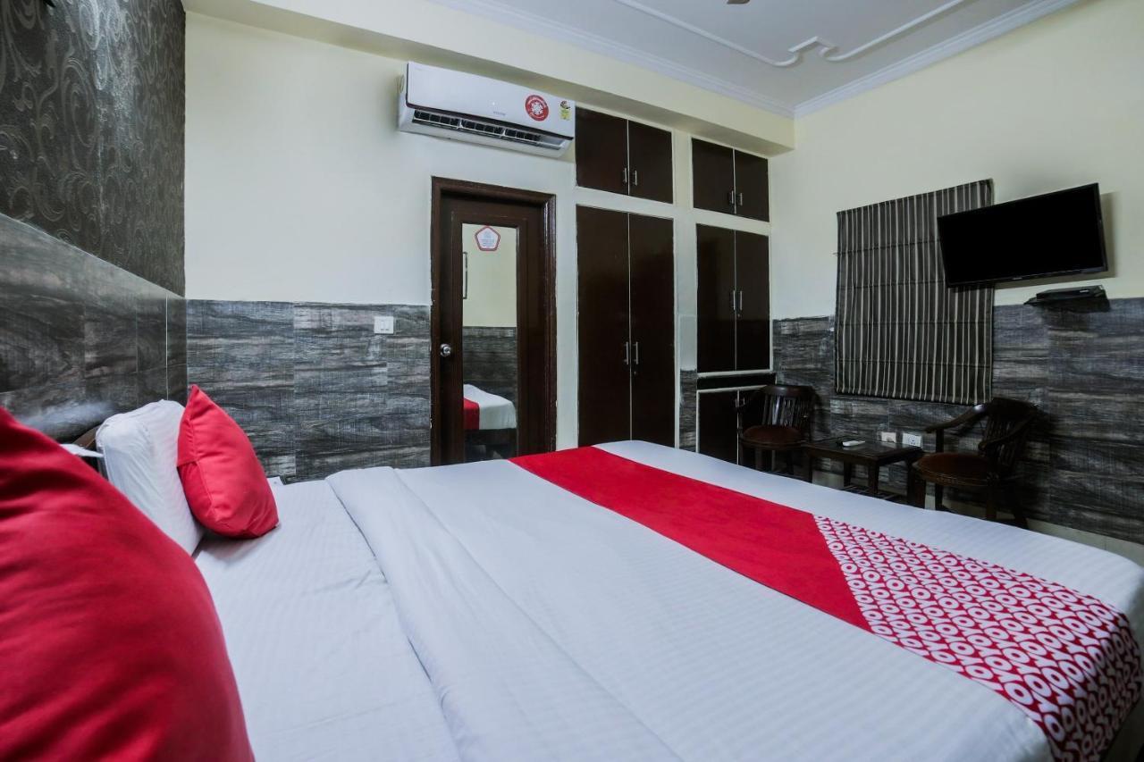 Oyo Downtown Inn Near Leisure Valley Park Gurgaon Zewnętrze zdjęcie