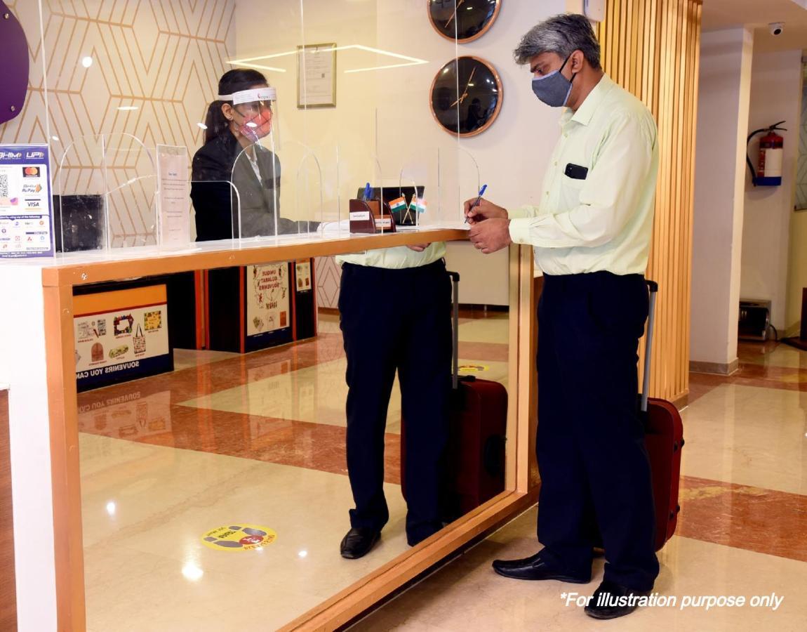 Oyo Downtown Inn Near Leisure Valley Park Gurgaon Zewnętrze zdjęcie