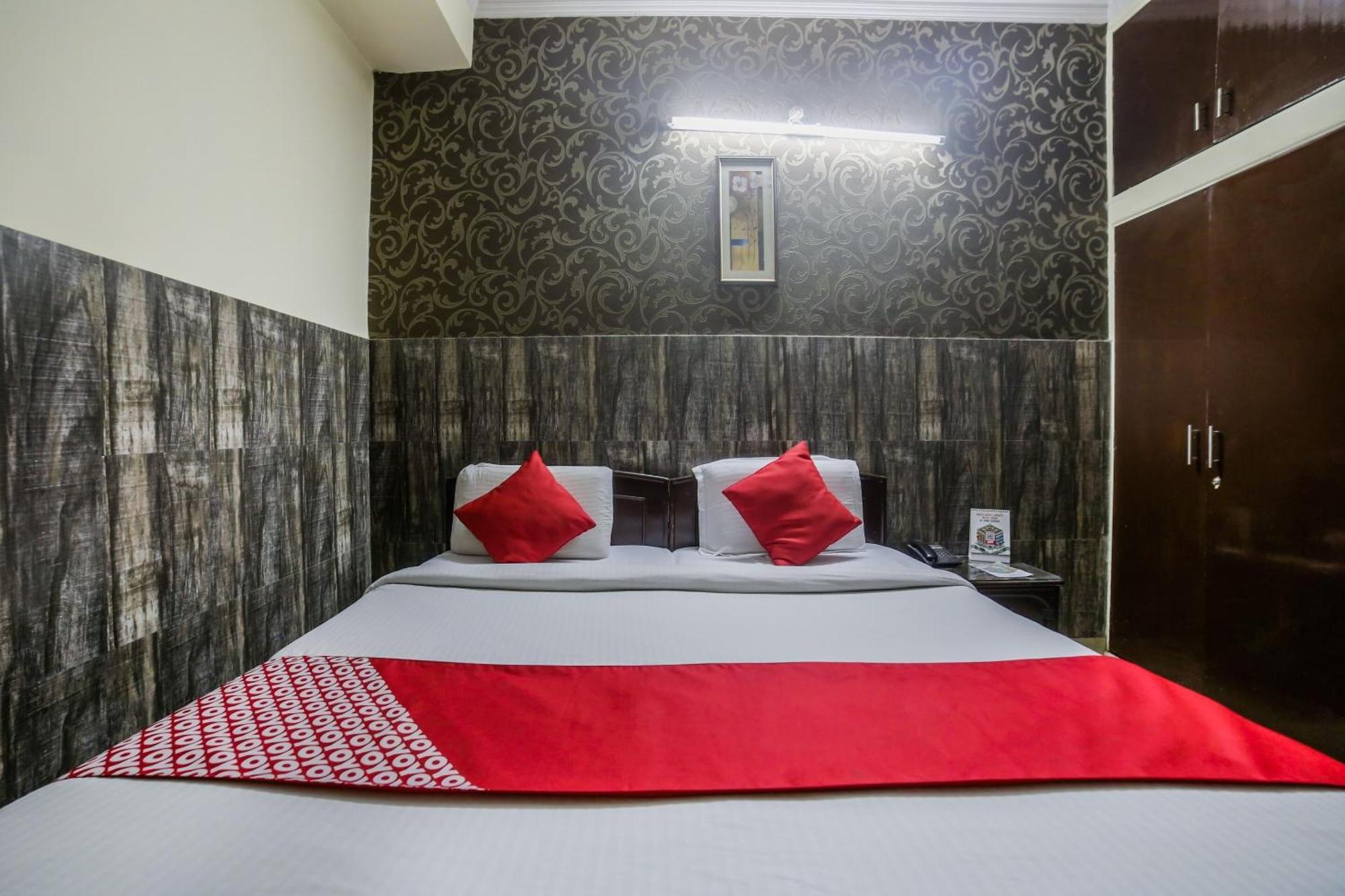 Oyo Downtown Inn Near Leisure Valley Park Gurgaon Zewnętrze zdjęcie